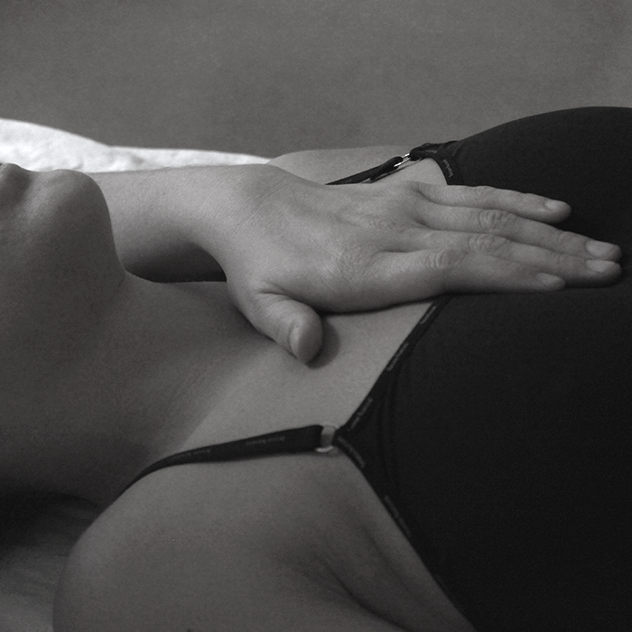 PRENATAL MASSAGE